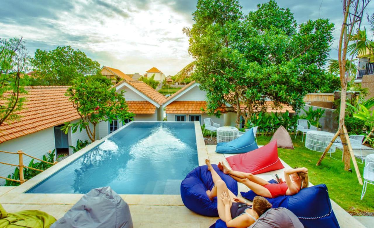 The Commotion Canggu Exterior photo