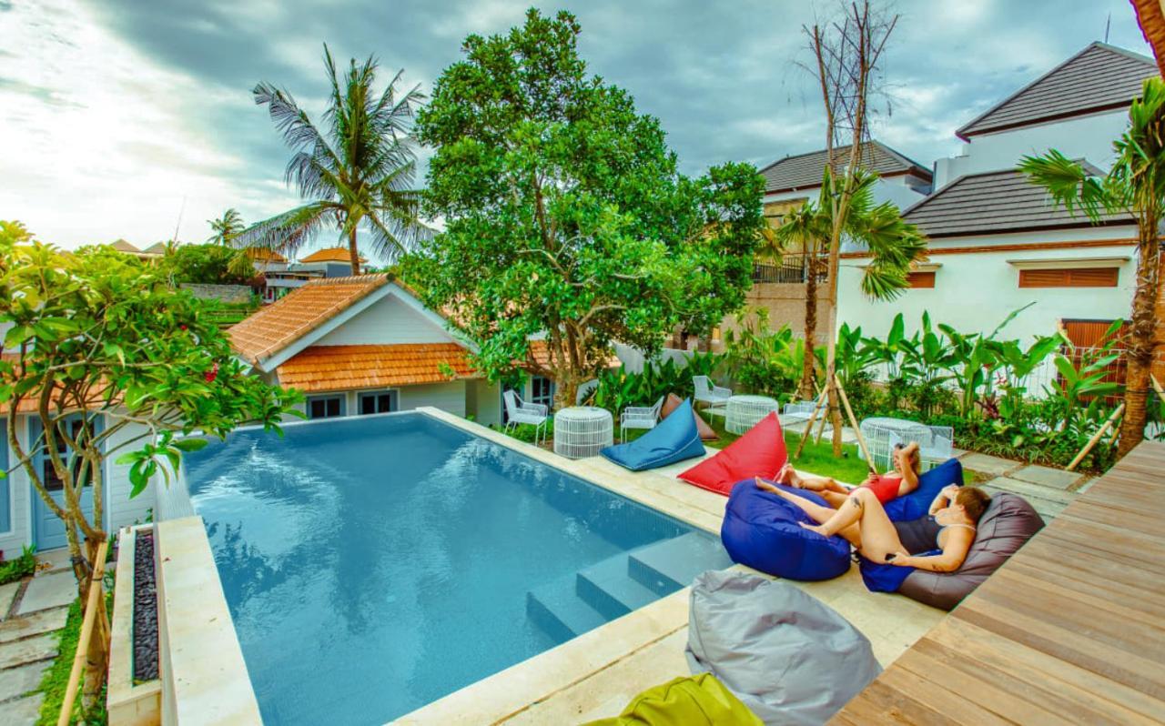 The Commotion Canggu Exterior photo